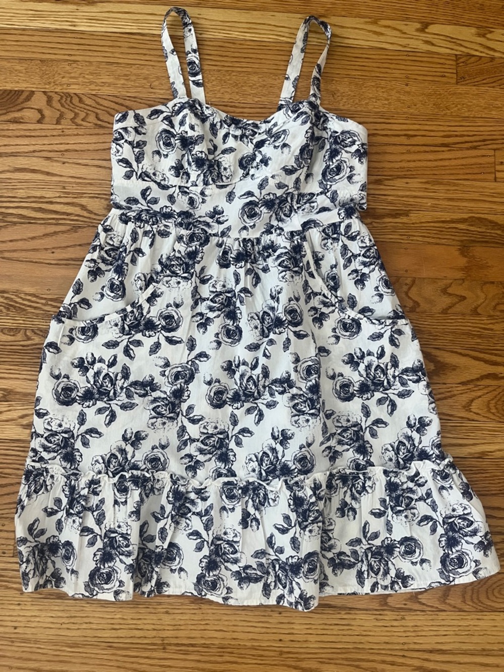 Mossimo Supply Co Floral Mini Dress Size M Blue White Cottagecore Ruffle Hem